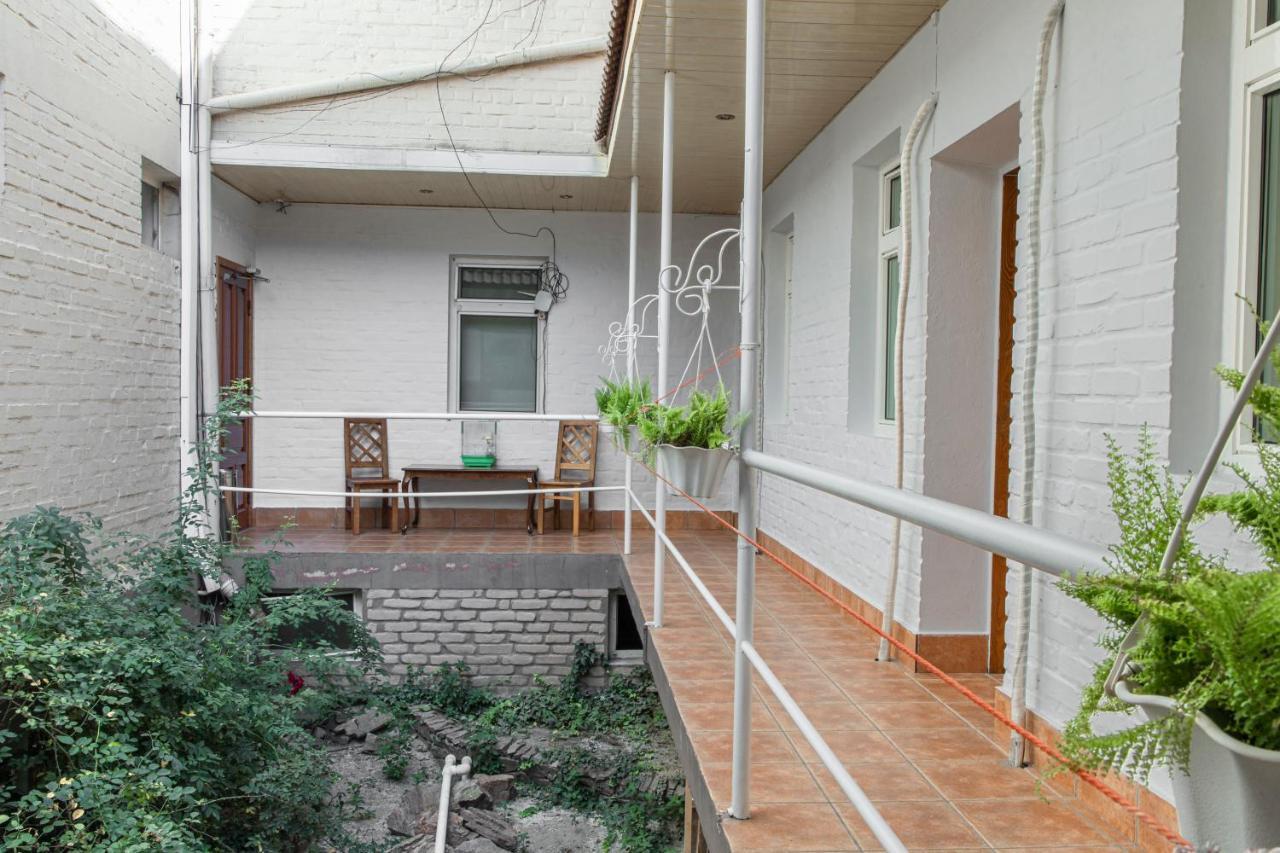 Nur M Hotel Tashkent Exterior photo