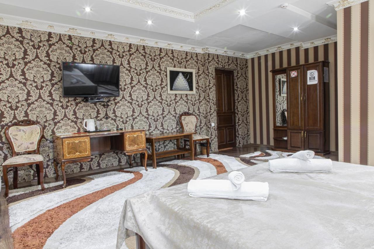 Nur M Hotel Tashkent Exterior photo
